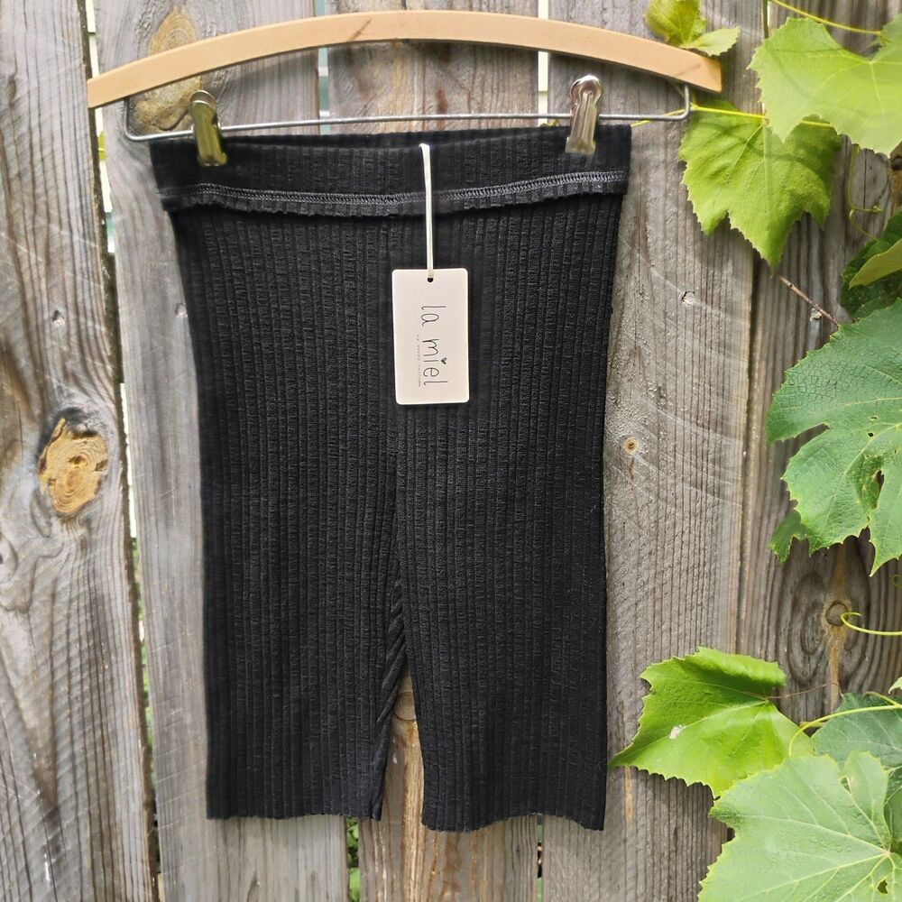 La Miel Black Ribbed Knit Biker Shorts High Waist Medium 9" Inseam Stretch NWT